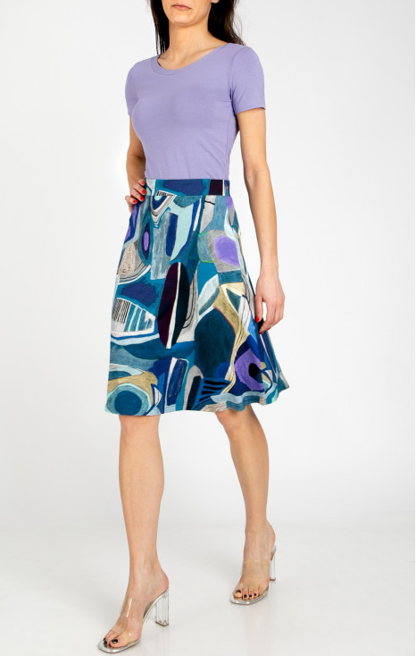 Short flared skirt made of lightweight knit fabric in a dynamic print in Navy Blue and Violet Tulip