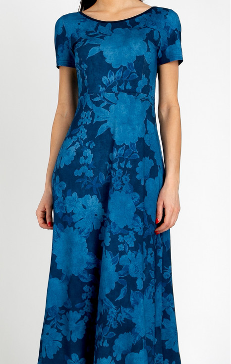 Elegant midi knit dress with a floral print featuring a denim effect