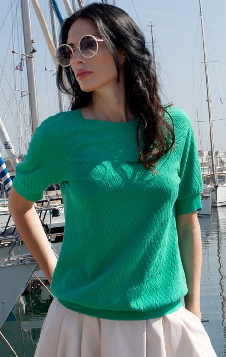 Blouse with a loose silhouette in cotton with a fine textured finish in Kelly Green Color