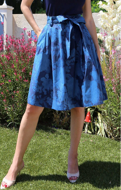 Flared cotton skirt with a denim effect and floral print