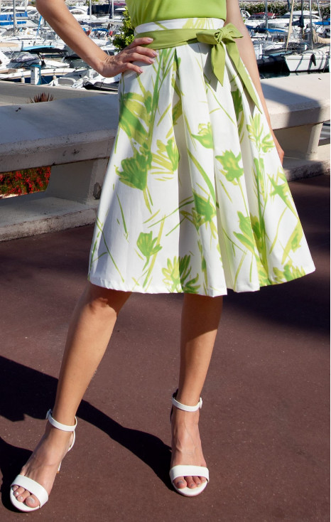 Flared cotton skirt Lime Garden with elegant pleats